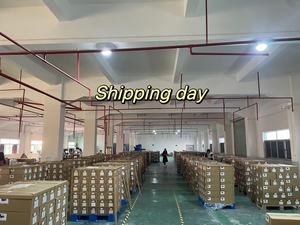 แบตเตอรี่ลิเธียมไอออนแบบชาร์จได้ 18650 70C ความเร็วสูง 3.6V 2000mAh 500 รอบการใช้งาน 20m 18650 20PT NCM Cathode Tongke สำหรับ - Product Image 2