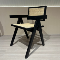 Chaise en bois moderne avec accoudoirs, chaise en rotin