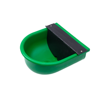 Bol à boire pour chevaux en plastique durable personal equipement equestre portable bol deau pour animaux