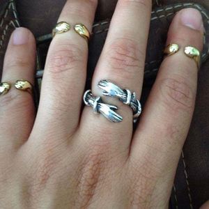 Love Hands <span class=keywords><strong>Hug</strong></span> Ring coppie anello semplici uomini e donne abbracciano l'anello aperto - Product Image 3