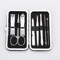 Kit de toilettage classique durable en acier inoxydable 8 pièces pour hommes et femmes, ensemble professionnel de manucure et de pédicure pour la maison et les voyages