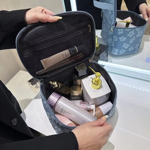 Bolsa de Maquillaje Nueva de Fábrica BSCI, Bolsa de Almacenamiento Doméstica de Gran Capacidad, Bolsa de Aseo Portátil con Diseño Floral - Product Image 2