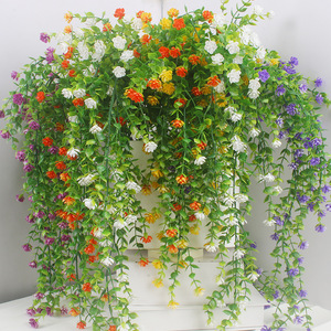 Guirlandes artificielles d'eucalyptus et de camélia, fleurs en soie jaunes pour la décoration de la maison et des mariages - Product Image 3