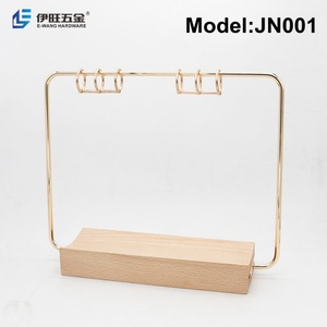 Calendrier de bureau personnalisé avec logo, vente en gros d'usine YIWANG, calendrier de bureau en bois DIY 2024, base en bois - Product Image 2