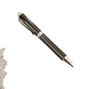 Set de Regalo Ejecutivo: Llavero Metálico Premium y Accesorios para Auto - Regalos Corporativos y de Cumpleaños Perfectos - Product Image 3