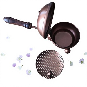 Quemador de Incienso de Metal y Hierro de Diseño Moderno, con Mango de Madera, Forma Redonda, Diseño de Malla, Acabado Bronce, Decoración de Mesa para el Hogar - Product Image 1