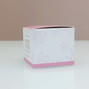 Caja de Regalo Personalizada de <span class=keywords><strong>Cartón</strong></span> <span class=keywords><strong>Corrugado</strong></span> <span class=keywords><strong>Kraft</strong></span> Reciclable con Relieve para Pequeñas Empresas, Empaque para Cosméticos, Cuidado de la Piel, Suero y Champú - Product Image 3
