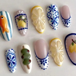 24 faux ongles à presser style méditerranéen, forme amande moyenne, avec imprimé citron, poisson et fleurs, pour femmes, pour les <span class=keywords><strong>vacances</strong></span> d'été et le quotidien - Product Image 1