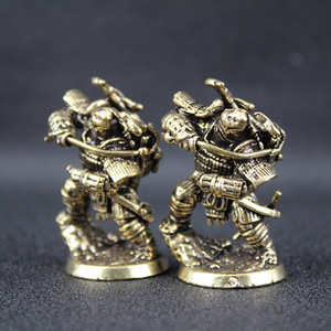 Figuras de Latón de las Tortugas Ninja, Adornos Coleccionables para Escritorio, Figuras de Juguete Unisex - Product Image 1