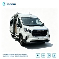 Camper Van SAIC Maxus V90 personnalisé en usine avec toit relevable, 5 places et espace de couchage pour deux personnes.