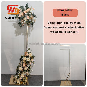 Lustres sur pied en or français, lisses et élégants, avec support détachable pour décoration de mariage et de fête - Product Image 5