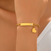 Bracelet classique pour tous les jours avec barre incurvée et pendentif en forme de cœur, bijoux tendance en acier inoxydable pour femmes