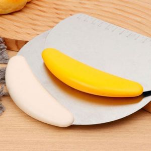Kitchen Gadget PP Handle Dough & Pastry Cutter Baking Tools with Scale for Baking & Pastry Work - Product Image 5