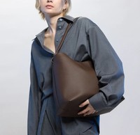 Sac à langer de voyage en cuir vegan imperméable DUOLE personnalisé avec 2 sangles pour poussette pour les parents, maman, luxe