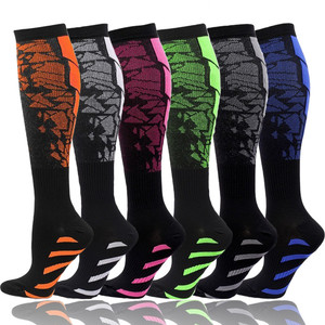 Nouvelles chaussettes <span class=keywords><strong>de</strong></span> compression Conception personnalisée Respirant Sports Training Running Recovery Cycling Travel Outdoor Unisex Compression Socks - Product Image 1