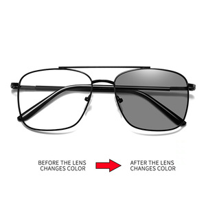 Nouvelles lunettes de lecture unisexe anti-lumière bleue, monture métallique ultra-légère, style classique rétro à double pont, motif uni, forme carrée diamantée - Product Image 1