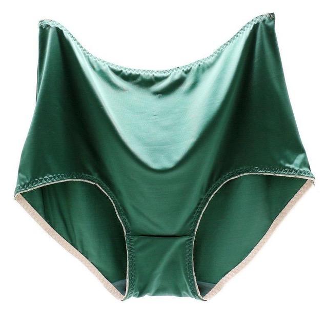 สีเขียว