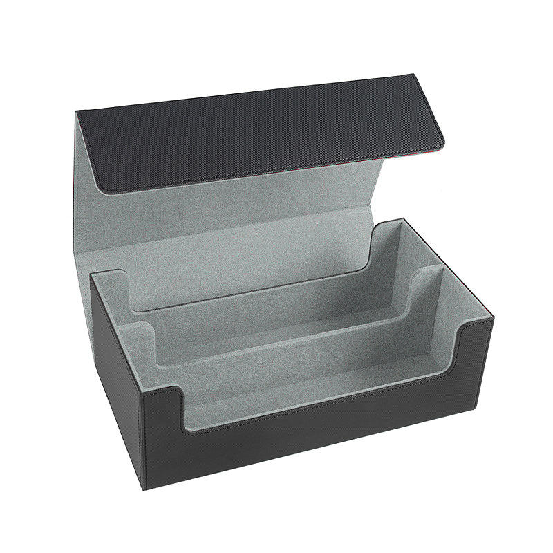 สีดำและสีเทา