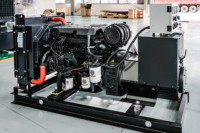 Groupe électrogène diesel super silencieux 120 kW 150 kVA, puissance de secours 400 V 50 Hz, alternateur triphasé sans balais pour hôpitaux en Suède