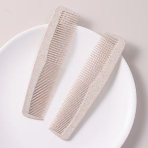 Peignes jetables en plastique personnalisés pour salle de bain <span class=keywords><strong>d</strong></span>'hôtel avec logo, peigne <span class=keywords><strong>à</strong></span> cheveux écologique biodégradable en paille de blé - Product Image 1