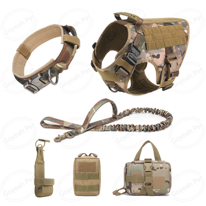 Ensemble de <span class=keywords><strong>harnais</strong></span> pour <span class=keywords><strong>chien</strong></span> tactique <span class=keywords><strong>Harnais</strong></span> pour <span class=keywords><strong>chien</strong></span> avec <span class=keywords><strong>collier</strong></span> de laisse de dressage robuste avec sacs de selle - Product Image 1