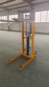 Sıcak Fırsatlar 1-3 Ton Taşınabilir Kendinden Yüklemeli Manuel El Tipi <span class=keywords><strong>Forklift</strong></span> Hidrolik Palet İstifleyici Hafif İşler İçin - Product Image 6