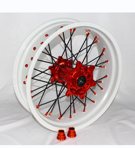 Roues en alliage de moto <span class=keywords><strong>Supermotard</strong></span> 17 pouces Jantes Supermoto pour EXC 300 SXF 450 - Product Image 3