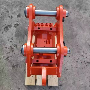 Attelage rapide inclinable SOOSAN pour mini-pelles - Product Image 2