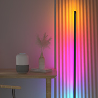 Lampe de sol d'angle LED moderne minimaliste Banqcn pour intérieur, avec changement de couleur RGB, intensité réglable, haute, avec télécommande