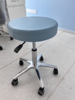 Tabouret Ergonomique Réglable en Hauteur pour Médecin, Idéal pour Soins Médicaux, Salle de Séance, Clinique, Salle de Sport, Hôpital, Massage et Atelier