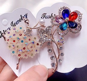Broche de Flor de Aleación con Diamantes de Imitación de Moda para Hombres y Mujeres, Joyería Geométrica para Fiestas, Set a Granel de Regalo para Mujer - Product Image 3