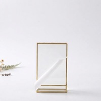 Support de table vertical de luxe en acrylique A6 avec cadre doré sérigraphié, base triangulaire durable, pour numéros de table DIY