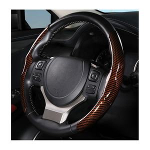 إكسسوارات تزيين السيارة غطاء مقود السيارة مانع للانزلاق بنسيج ألياف الكربون - Product Image 3