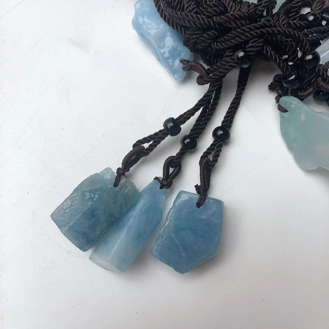 aquamarine stone pendant