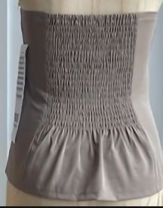 Camisa personalizable de verano de alta calidad para mujer OEM ODM sostenible y elegante al por mayor del fabricante de Vietnam para ropa de calle - Product Image 6