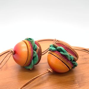 Porte-clés 3D hamburger en cuir véritable fait main, cousu main, série alimentaire, breloque de sac, pendentif mignon en forme de fruit pour femme - Product Image 3