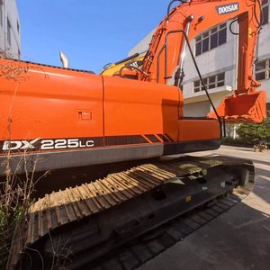 Excavatrices d'occasion Doosan DX225/DX300 modèle 2018, 23 tonnes, avec certificats CE/EPA, équipées d'inspection vidéo, à bas prix - Product Image 1
