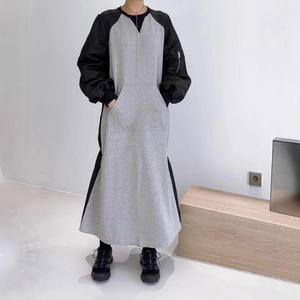 <span class=keywords><strong>Robe</strong></span> longue à manches longues plissée décontractée minimaliste à col rond et à blocs de couleur de style rétro <span class=keywords><strong>chic</strong></span> coréen pour femmes - Product Image 2