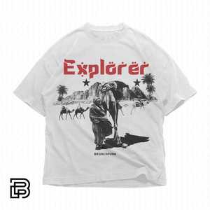 T-shirt Grafica Explorer Desert Camel Vintage Estetica da Viaggio Streetwear Oversize Unisex Skater Top Retro Grunge - Product Image 1