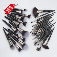 Le maquilleur YDINI présente 36 pinceaux de maquillage professionnels de haute qualité avec prix de gros