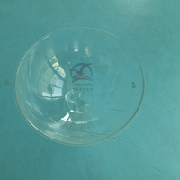 Dôme en acrylique transparent formé sous vide de grande taille personnalisé