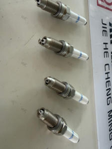 Bougies d'allumage pour véhicules en gros pour la série de voitures <span class=keywords><strong>Volkswagen</strong></span> Fabriqué en Chine Personnalisable Général - Product Image 3