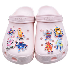 Breloques de chaussures personnalisées en PVC sur le thème de la science-fiction : robots, OVNIs et extraterrestres – Pins décoratifs cool pour sabots DIY - Product Image 2