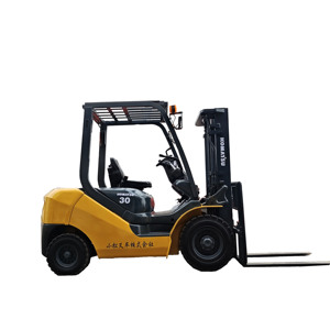 Montacargas Diésel Usado Komatsu FD30 Mini de 3 Toneladas con Desplazador Lateral Hidráulico, Mástil de Dos Etapas, Neumáticos Sólidos - Bajo Precio en Stock - Product Image 1