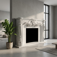 Cheminée en marbre blanc de style rococo français, sculptée à la main avec des motifs de roses, pour la décoration de villas et de maisons.