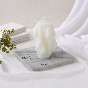 Vela Perfumada en Espiral Hecha a Mano, Vela de Cera Pastel en Forma de Pilar para Decoración del Hogar, Estilo Moderno - Product Image 3