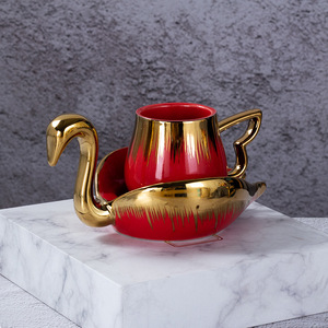 <span class=keywords><strong>2025</strong></span> mới nóng bán đầy màu sắc sang trọng vàng rim thiên nga hình 100ml gốm cốc cà phê Set với khay - Product Image 6