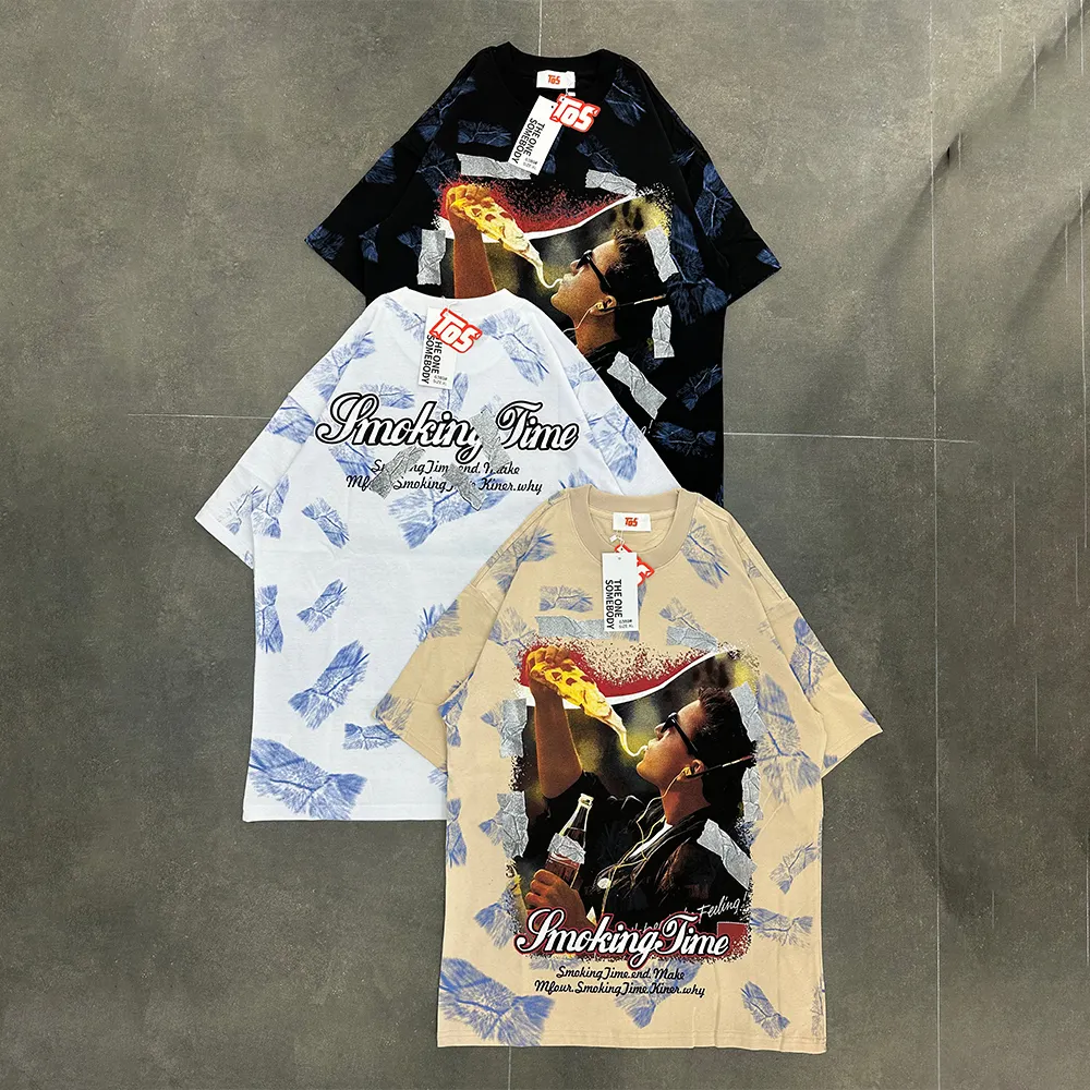 Direktverkauf Großhandel Fußball künstlerisches T-Shirt Sommer kundenspezifisch Freizeit Baumwolle Anime-T-Shirts