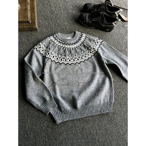 เสื้อฟุตบอลลายปรับแต่งได้สำหรับผู้ชาย ฤดูใบไม้ร่วง คอกลมเนื้อนุ่ม สวมใส่สบาย เสื้อถักทรงหลวม ใส่เป็นเสื้อตัวในได้ โลโก้ด้านหน้า - Product Image 4