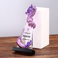 Trophées en résine de différentes couleurs personnalisés or argent bronze Crystal Dragon Awards Diverses couleurs Autres produits artisanaux en cristal
